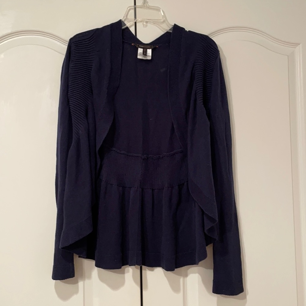 Navy BCBG open peplum cardigan❤️